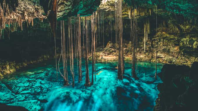 cenote-en-yucatan-inframundo-maya