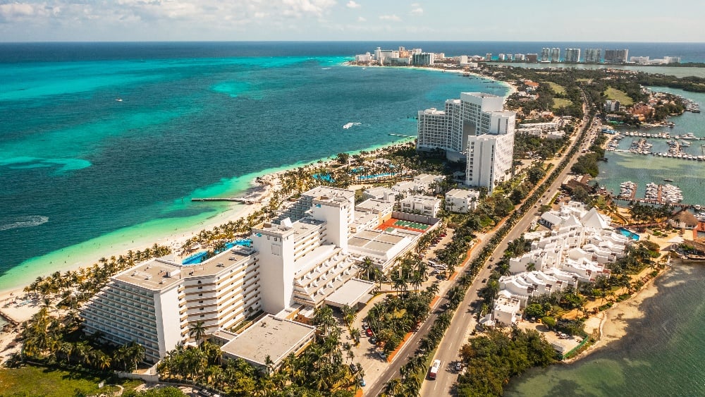 resort-area-in-cancun-2022-02-16-22-23-51-utc (1)-1